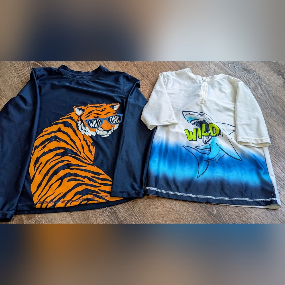 Youth large pair of rash guards 10/12